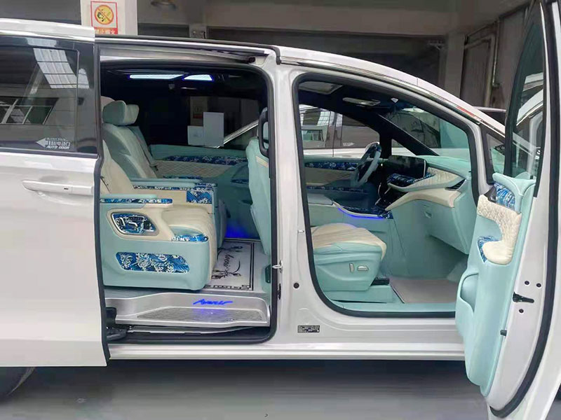 商务车改装
